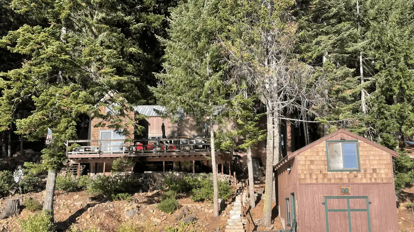 Cozy Updated Cabin