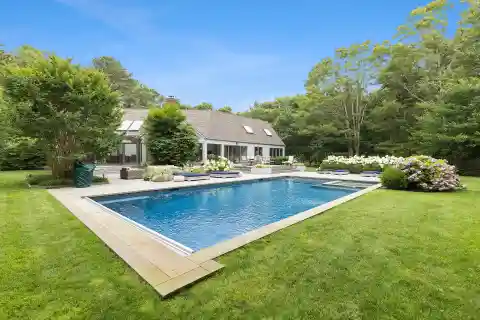 Nature-adjacent Hamptons Sanctuary