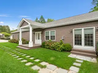 Sophisticated Modern Escape in Prime East Hampton