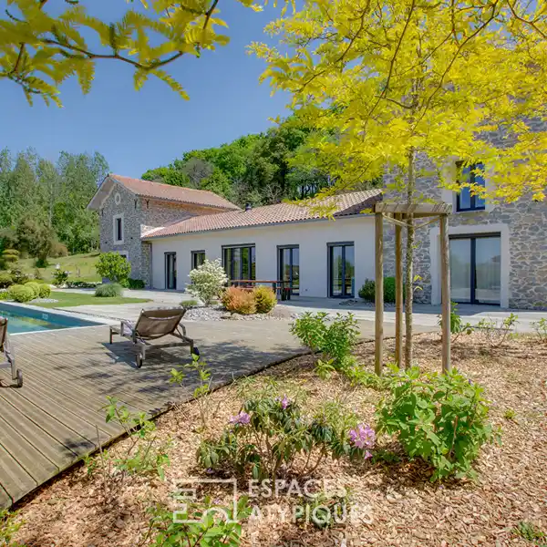 UNIQUE PROPERTY AMIDST NATURE AND MARSH VIEWS