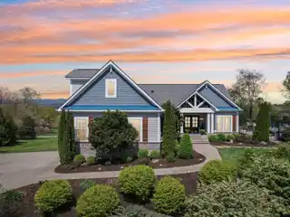 Custom Home with Long-range Mountain Views