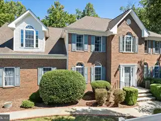Secluded Mount Vernon Home with Stone Patios