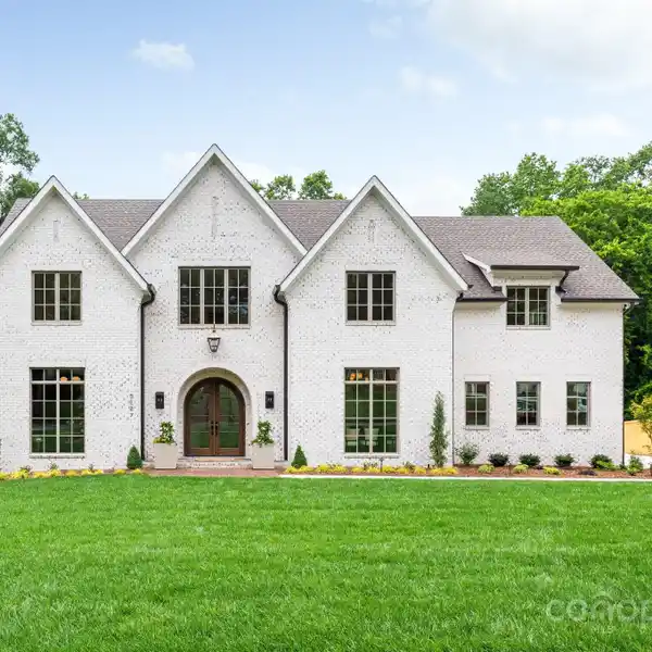 NEW CONSTRUCTION IN HOT LANSDOWNE