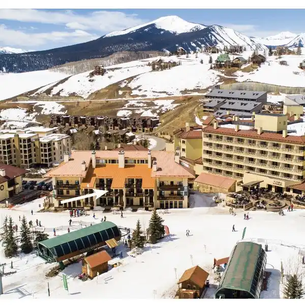 COMPLETELY UPDATED CONDO STEPS FROM THE SILVER QUEEN LIFT