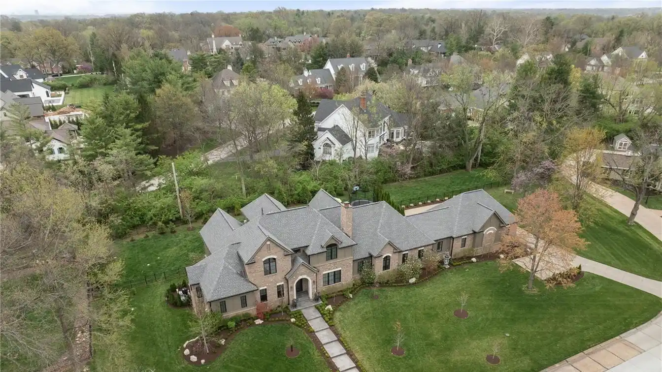 Exquisite Home in a Quiet Neighborhood
