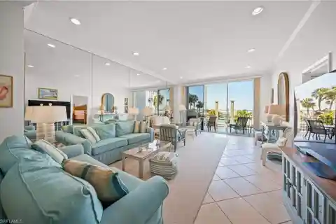 Private First Floor Two Bedroom Beach Home