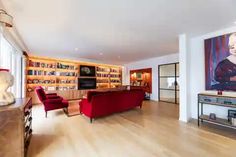 Beautiful Penthouse Flat