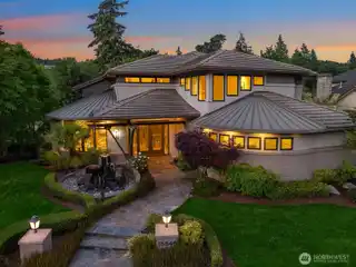 Stunning Northwest Modern Luxury Golf Course Estate