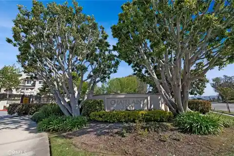 Refined Comfort in a Gated Retreat