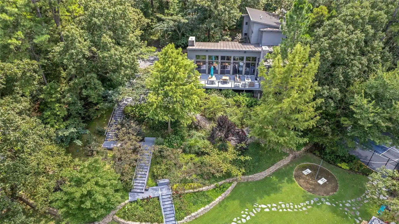 Beautiful Compound on Lake Cypress Springs