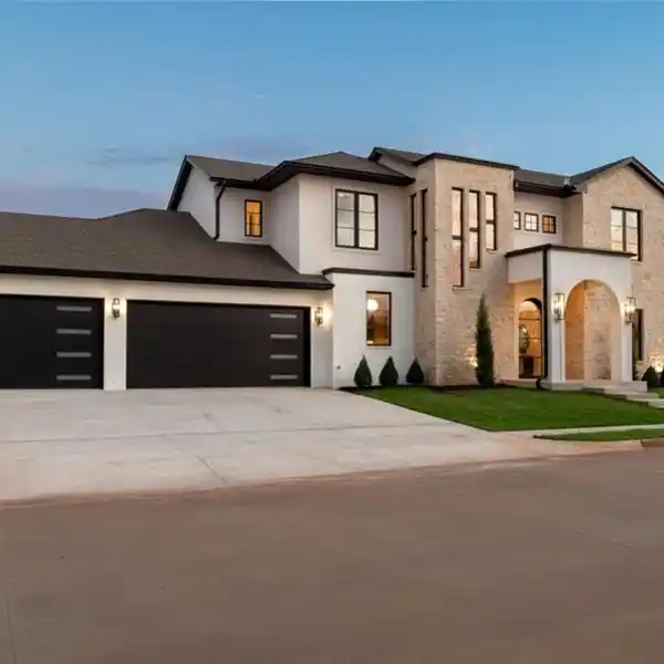 CUSTOM MASTERPIECE WITH REMARKABLE INTERIOR