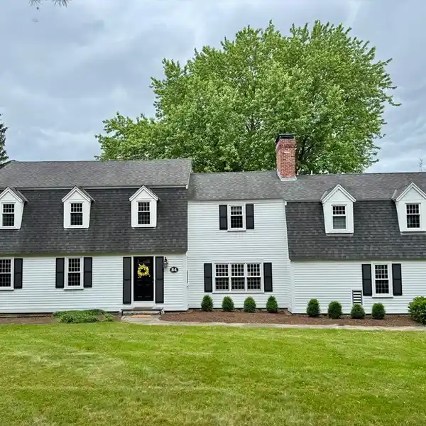 UPDATED BEAUTY WITH BONUS BARN WORKSHOP
