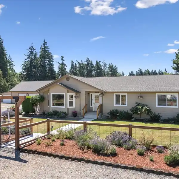 CREATIVE HOMESTEAD RETREAT WITH MODERN UPGRADES