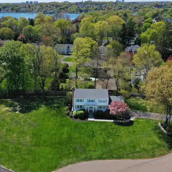 FULLY RENOVATED HOME ON A QUIET CUL-DE-SAC