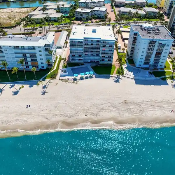 ULTIMATE COASTAL RETREAT IN THE GULF TOWERS