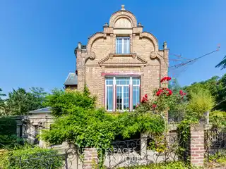 Unique 19th-century Studio with Artistic Legacy