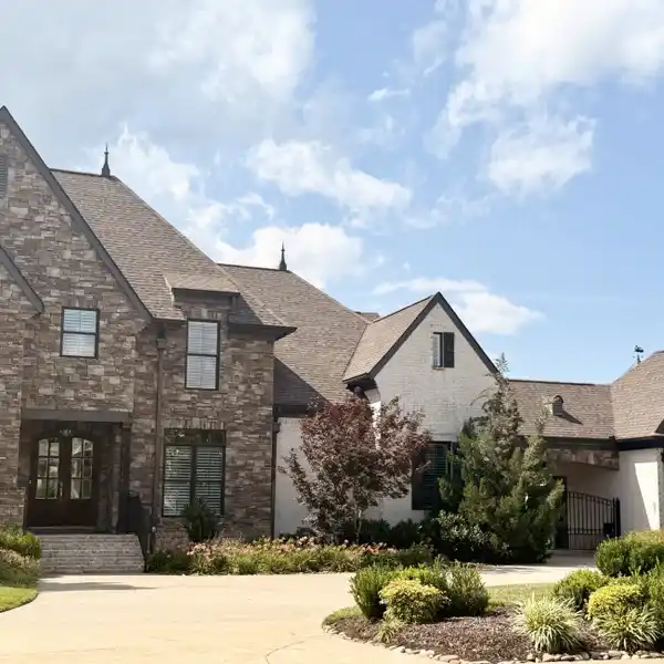 CUSTOM STUNNER IN THE DESIRABLE MIRABELLA COMMUNITY