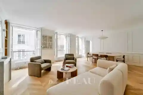 Tastefully Renovated Apartment in Historic Saint-Germain