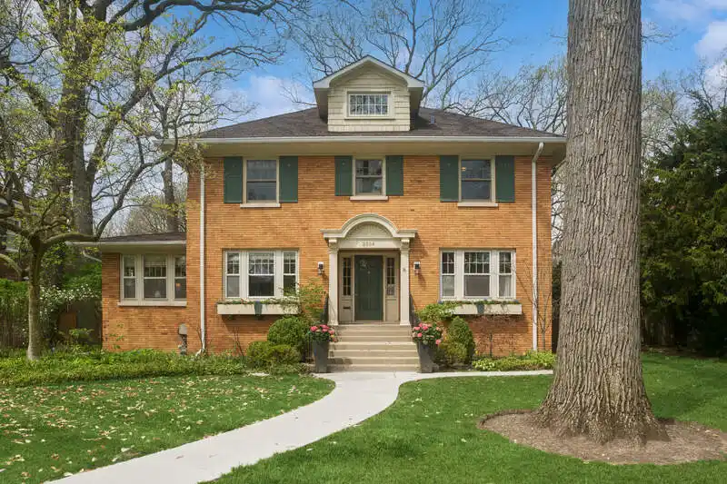 Exquisitely Renovated Brick Home on Tree-lined Street in Evanston