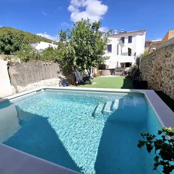 SPACIOUS VILLAGE HOUSE ON A PICTURESQUE STREET