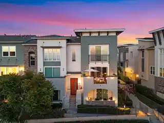 Designer Townhome Steps from Bressi Square