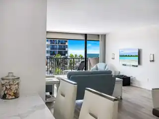 Welcoming Beach Luxury at Gulfside
