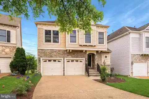Open-concept Beauty with Walk-out Lower Level