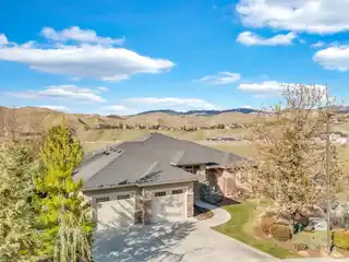 Stunning Retreat in the Boise Foothills