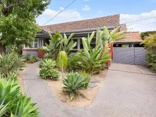 Beautiful Brick Californian Bungalow