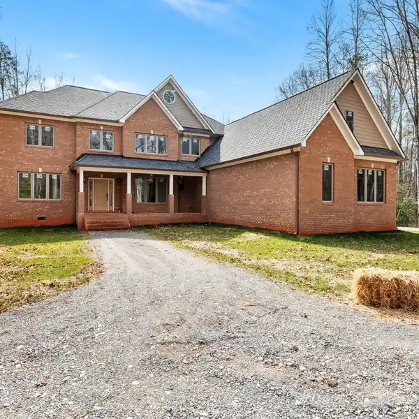 UNMATCHED TRANQUILITY AND LUXURY