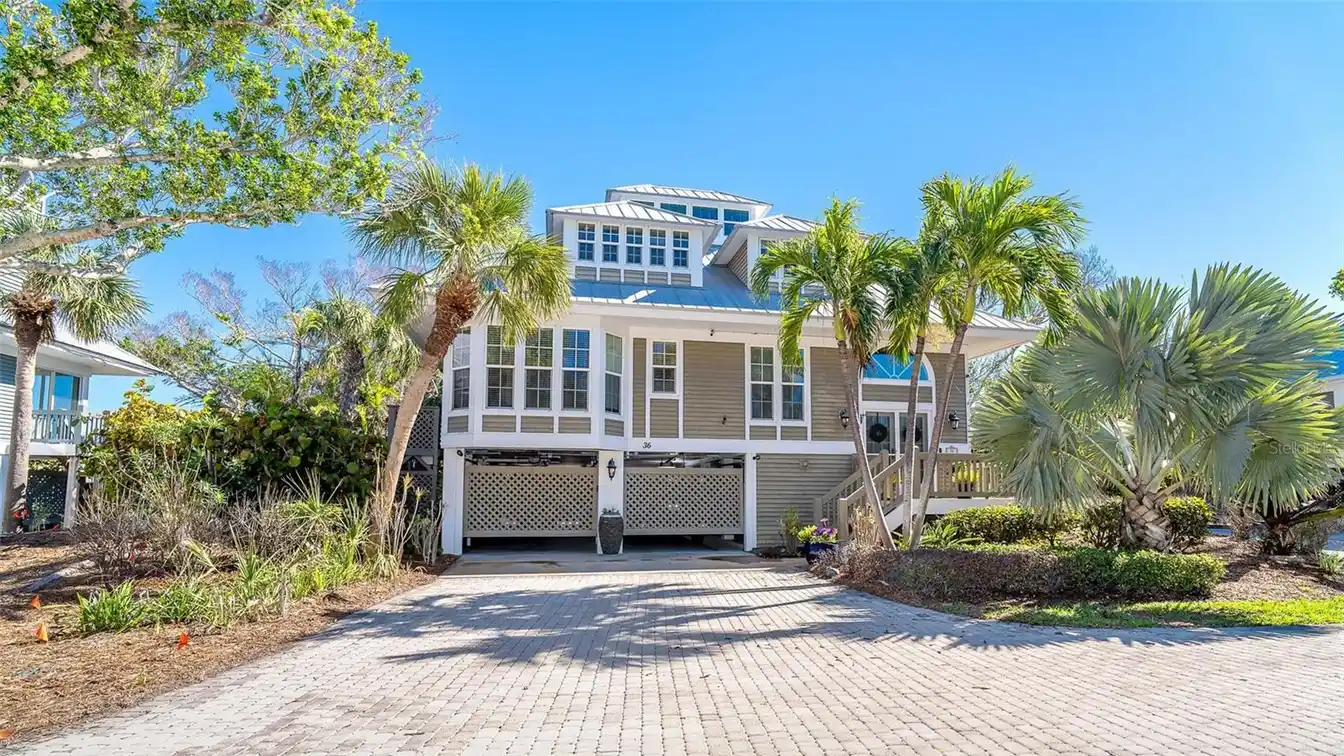 Charming Seawatch Home - Beachside Living on Boca Grande