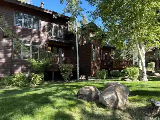 Beautiful Townhome with a Fresh New Look
