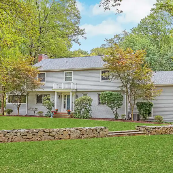 PICTURE PERFECT COLONIAL ON A 1.83 ACRE CORNER LOT