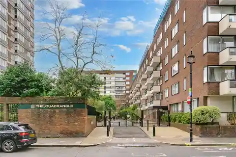 Three Bedroom Apartment in the Quadrangle