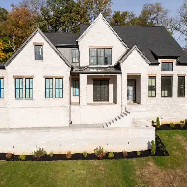 NEW CUSTOM LUXURY HOME IN RAINTREE