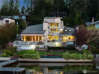 Fully Renovated Waterfront Gem in a Calm Cove