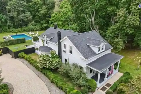 Renovated Historic Captain's Home