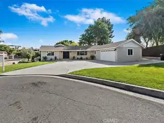 Newly Remodeled Entertainer's Delight