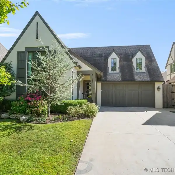 TUDOR STYLE HOME IN PRIME LOCATION