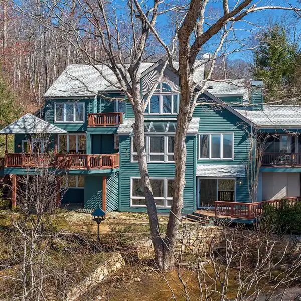 CUSTOM HOME ON FIVE IDYLLIC ACRES