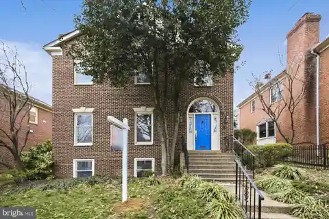 Distinctive Berkley-Palisades Brick Beauty