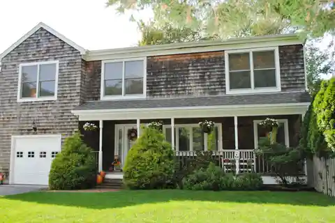 Immaculate Colonial Home