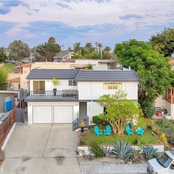 LUXURY TWO-UNIT COMPOUND STEPS FROM CAPO BEACH
