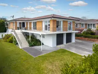 Family Living with City Views