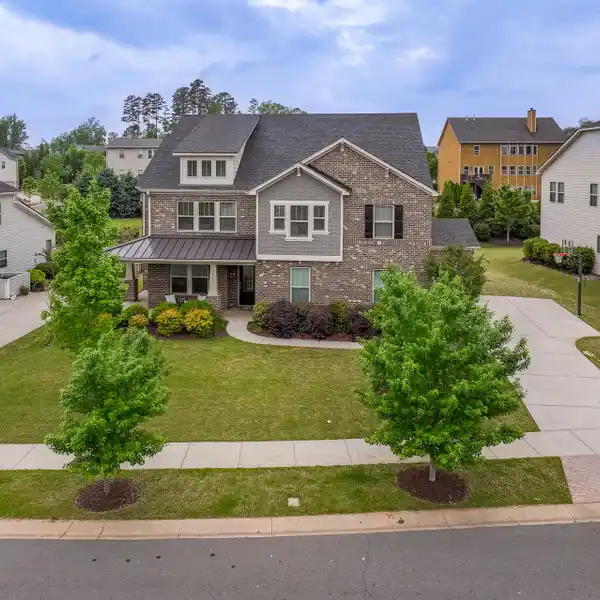 GORGEOUS MIRABELLA ENERTY-EFFICIENT HOME