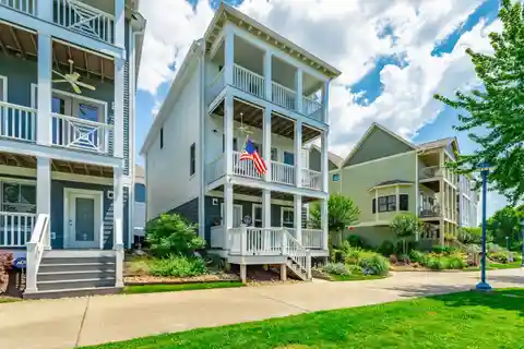 Beautiful Waterfront Condo in Cameron Harbor