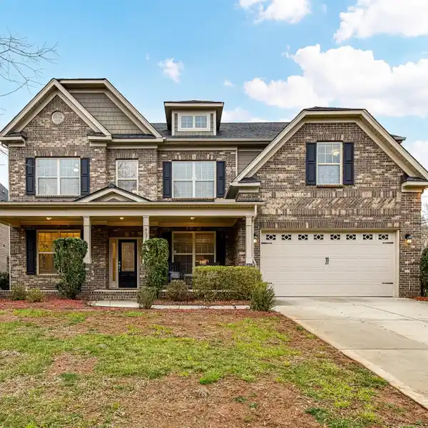 PRISTINE FULL BRICK HOME