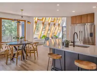 Lovely Home with Incredible Views