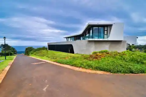 Newly Completed Modern Masterpiece