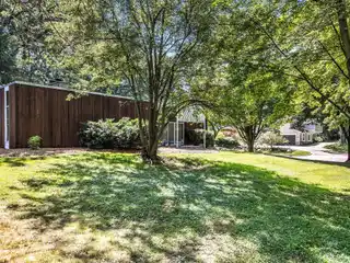 Mid-Century Modern Architectural Gem